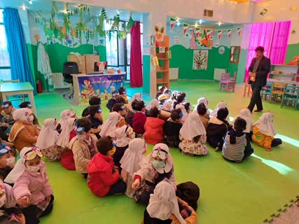 بازدید دانش آموزان مدرسه امام هادی (ع)